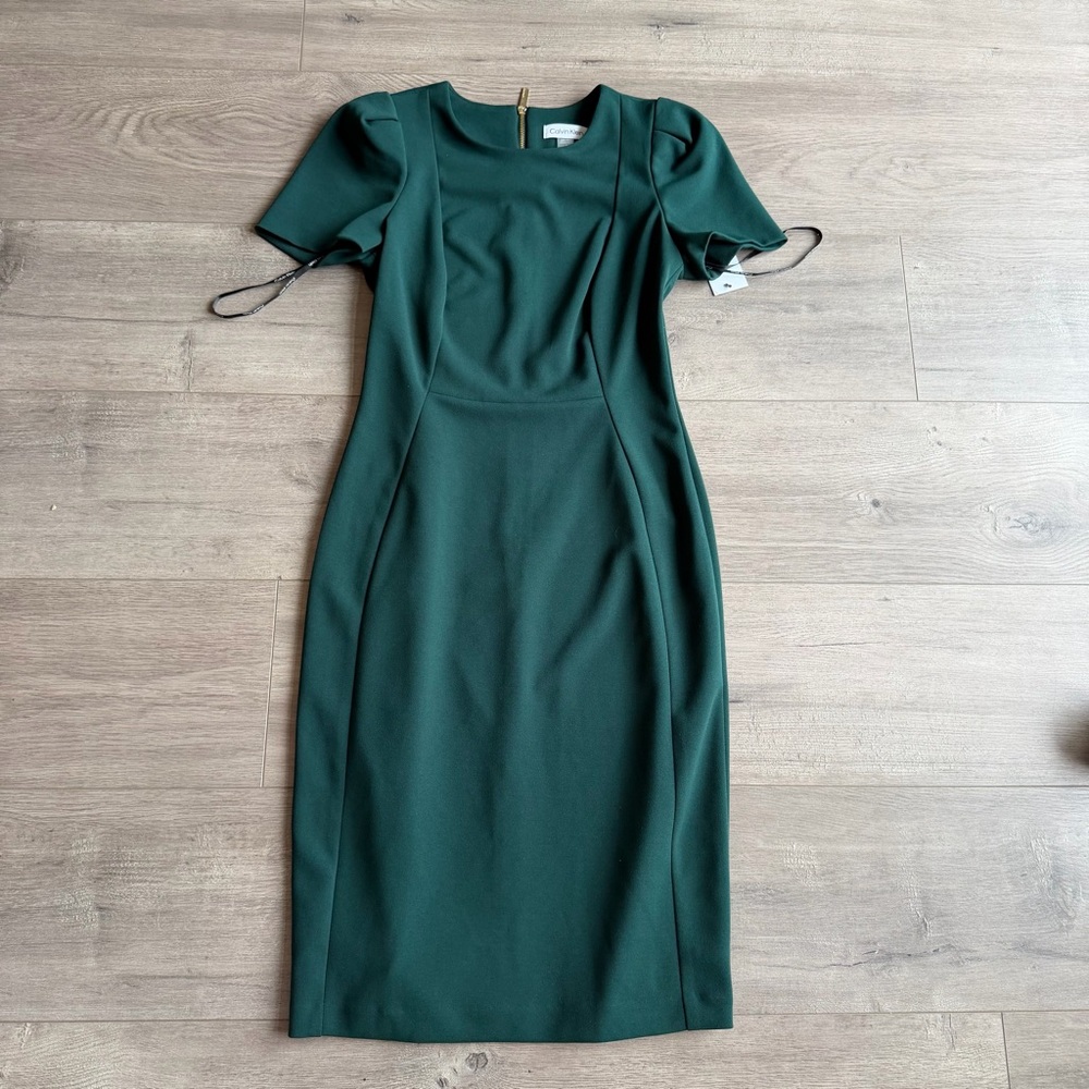 NWT Calvin Klein hunter green tulip sleeve dress - size 2